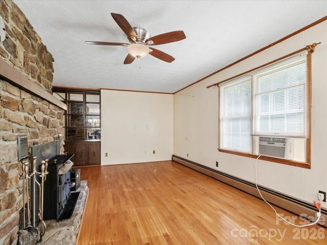 235 Rolling Ridge Loop, Burnsville, NC 28714