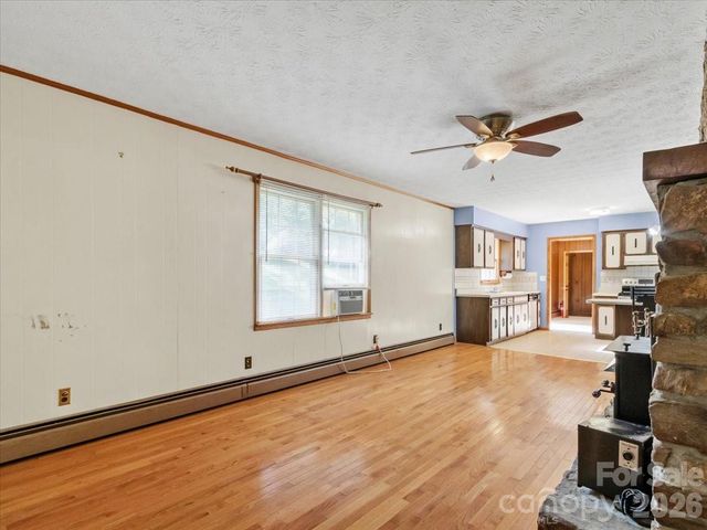 235 Rolling Ridge Loop, Burnsville, NC 28714
