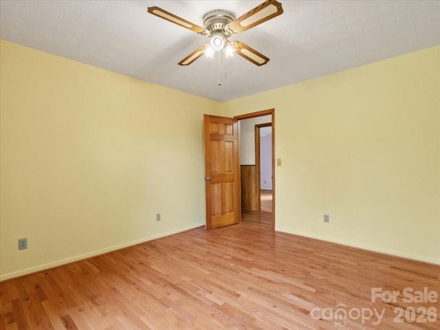 235 Rolling Ridge Loop, Burnsville, NC 28714