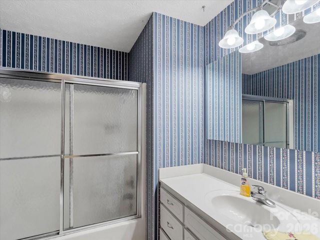 235 Rolling Ridge Loop, Burnsville, NC 28714