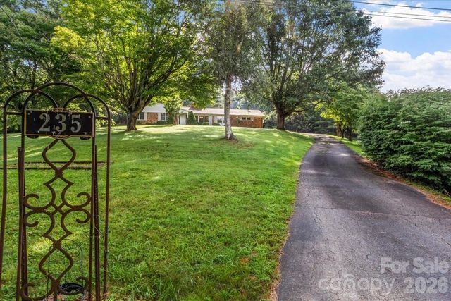 235 Rolling Ridge Loop, Burnsville, NC 28714