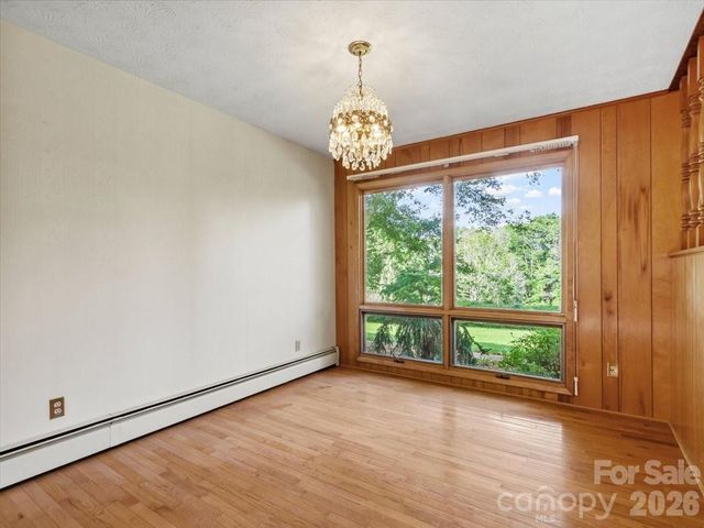 235 Rolling Ridge Loop, Burnsville, NC 28714