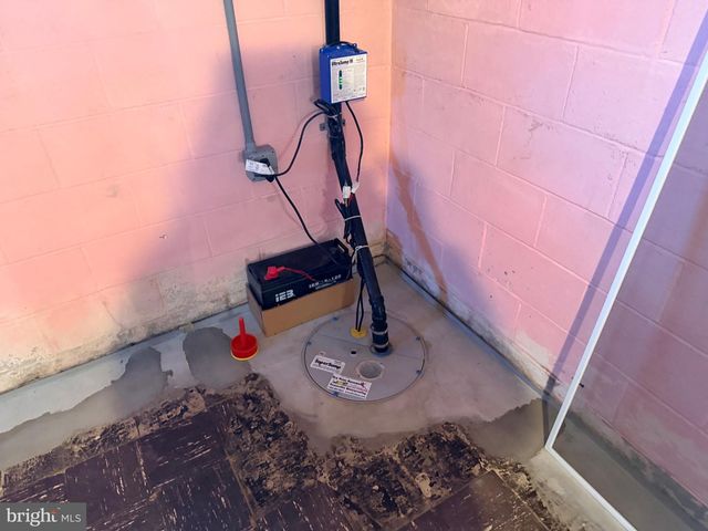 310 OAKWOOD DR, Newfield, NJ 08344