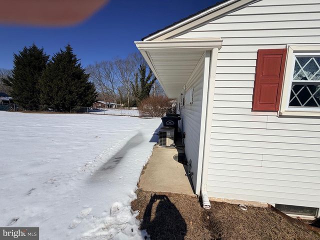 310 OAKWOOD DR, Newfield, NJ 08344