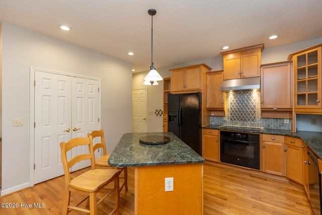 253 Devonshire Avenue W, West End, NC 27376