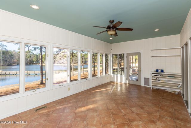 253 Devonshire Avenue W, West End, NC 27376