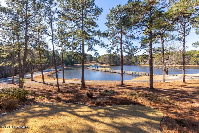 253 Devonshire Avenue W, West End, NC 27376