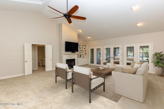 253 Devonshire Avenue W, West End, NC 27376