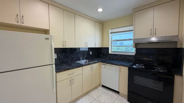 7150 Indian Creek Drive 505, Miami Beach, FL 33141