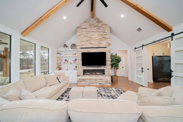 400 Graybill Plantation, Longview, TX 75603