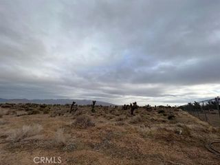 9539 Mustang Avenue, Apple Valley, CA 92308