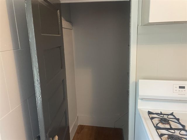 1776 Mcilwrath Street, Muskegon, MI 49442