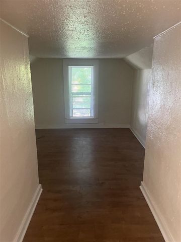 1776 Mcilwrath Street, Muskegon, MI 49442