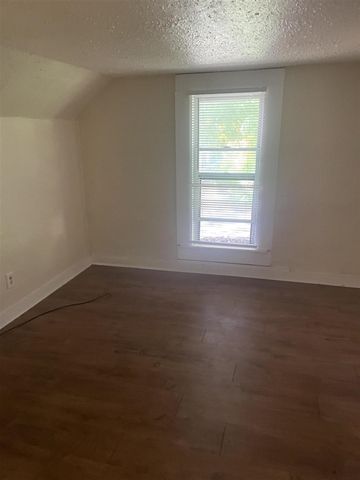 1776 Mcilwrath Street, Muskegon, MI 49442