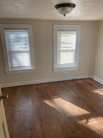 1776 Mcilwrath Street, Muskegon, MI 49442