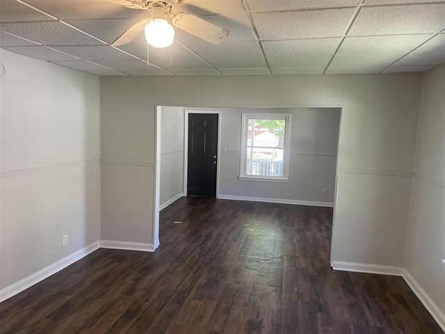 1776 Mcilwrath Street, Muskegon, MI 49442