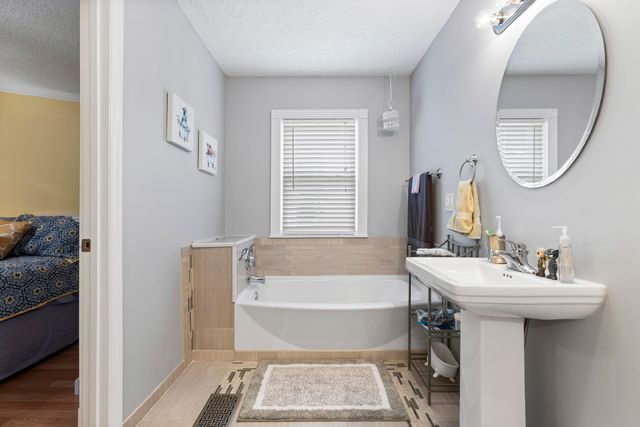 26 Hickory Road, West Liberty, KY 41472