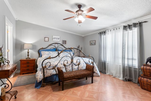 26 Hickory Road, West Liberty, KY 41472