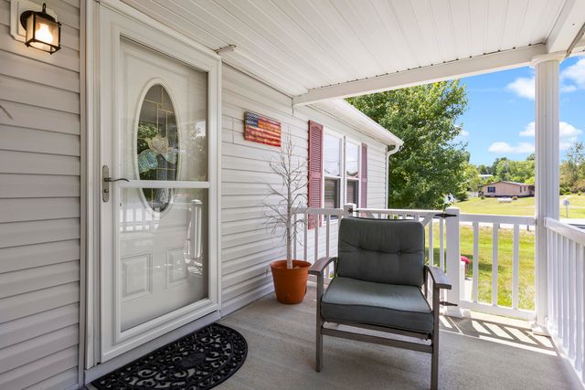 26 Hickory Road, West Liberty, KY 41472