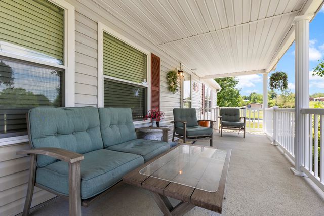 26 Hickory Road, West Liberty, KY 41472