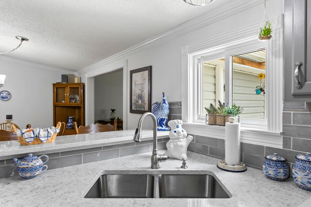 26 Hickory Road, West Liberty, KY 41472