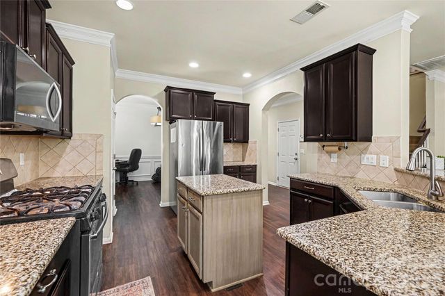 9530 Reid Hall Lane, Matthews, NC 28105