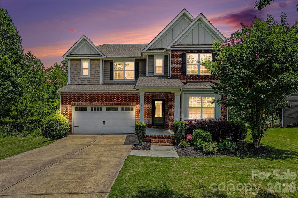 9530 Reid Hall Lane, Matthews, NC 28105