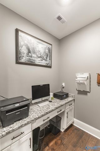 140 Naugher Road NE, Huntsville, AL 35811