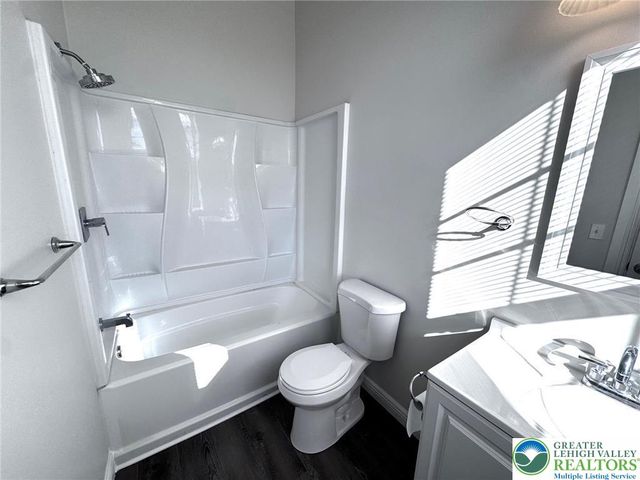 374 West Main Street 204, Bath Boro, PA 18014