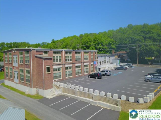 374 West Main Street 204, Bath Boro, PA 18014