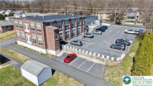 374 West Main Street 204, Bath Boro, PA 18014