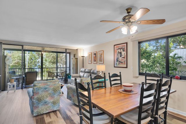 97652 Overseas Hwy Apt M8, Key Largo, FL 33037