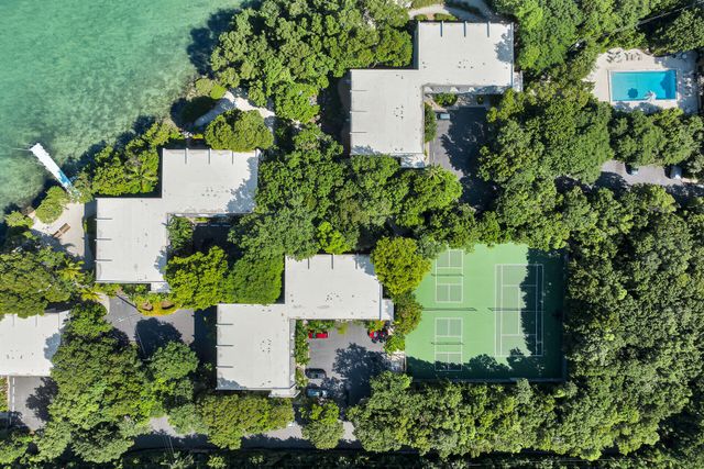 97652 Overseas Hwy Apt M8, Key Largo, FL 33037