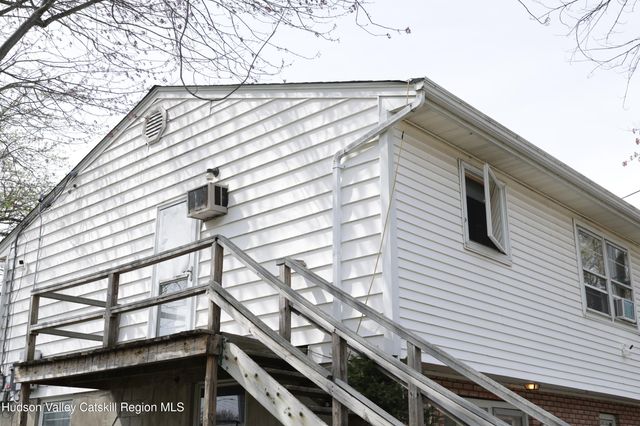 11 Ona Lane, New Windsor, NY 12553
