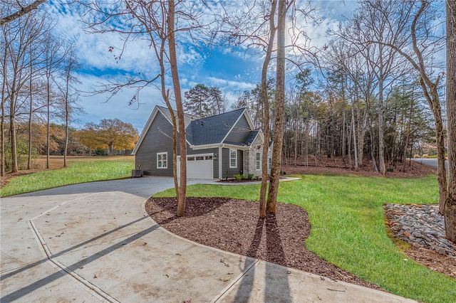 315 Lakefront Drive, Anderson, SC 29626