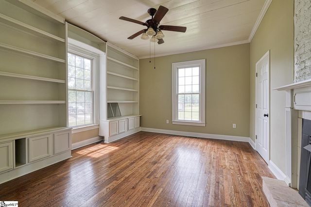4279 N Blackstock Road, Spartanburg, SC 29301