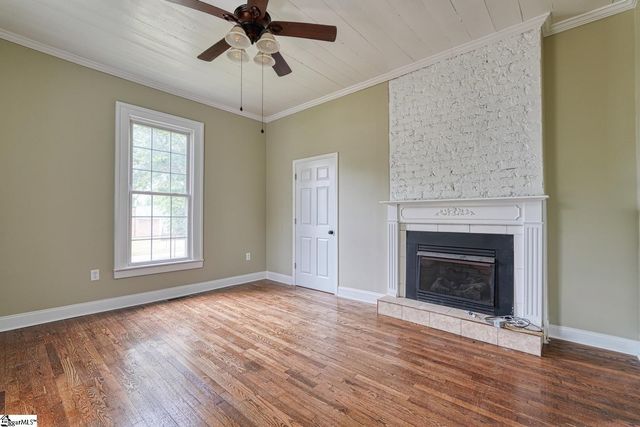 4279 N Blackstock Road, Spartanburg, SC 29301