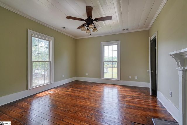 4279 N Blackstock Road, Spartanburg, SC 29301