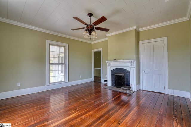 4279 N Blackstock Road, Spartanburg, SC 29301