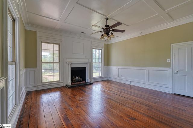 4279 N Blackstock Road, Spartanburg, SC 29301