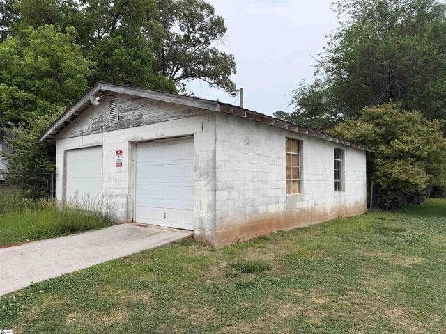 4279 N Blackstock Road, Spartanburg, SC 29301
