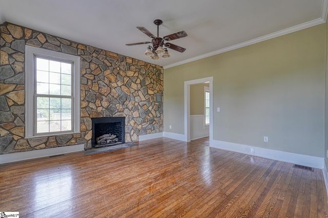 4279 N Blackstock Road, Spartanburg, SC 29301
