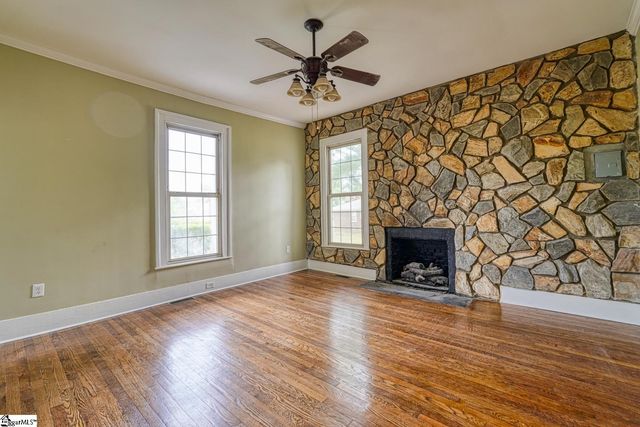 4279 N Blackstock Road, Spartanburg, SC 29301