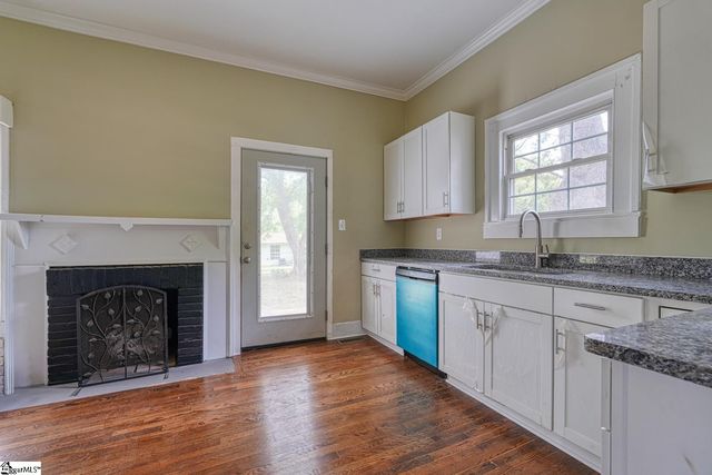 4279 N Blackstock Road, Spartanburg, SC 29301