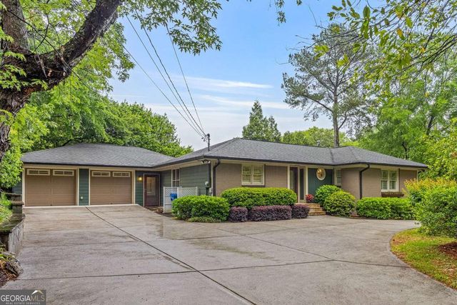 2492 Parkdale Place NE, Atlanta, GA 30305