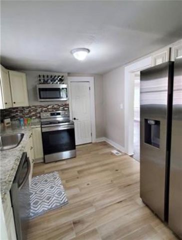 5334 Euclid Avenue, Kansas City, MO 64130