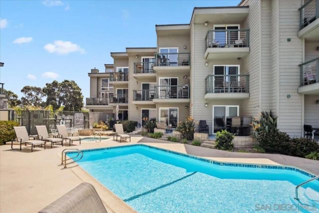 940 Sealane Dr 5, Encinitas, CA 92024