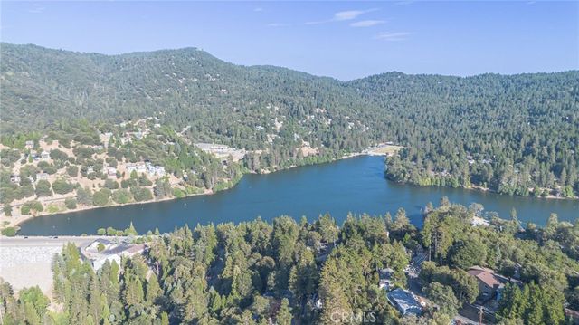 310 Wylerhorn, Crestline, CA 92325