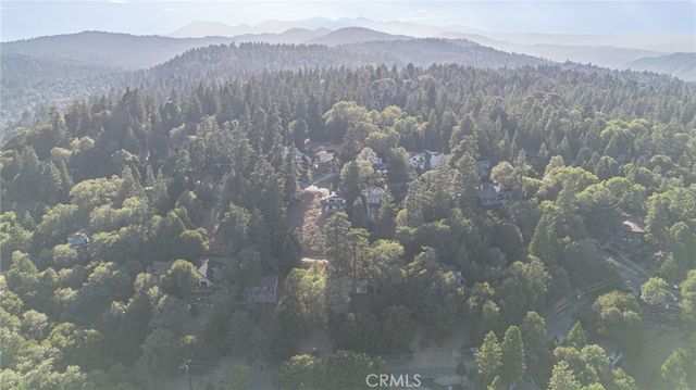 310 Wylerhorn, Crestline, CA 92325