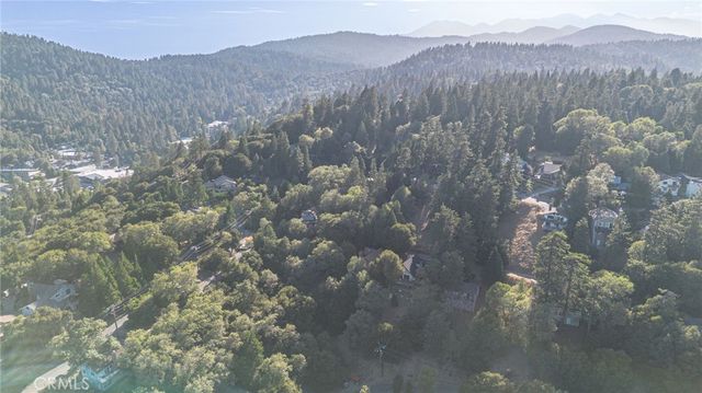 310 Wylerhorn, Crestline, CA 92325